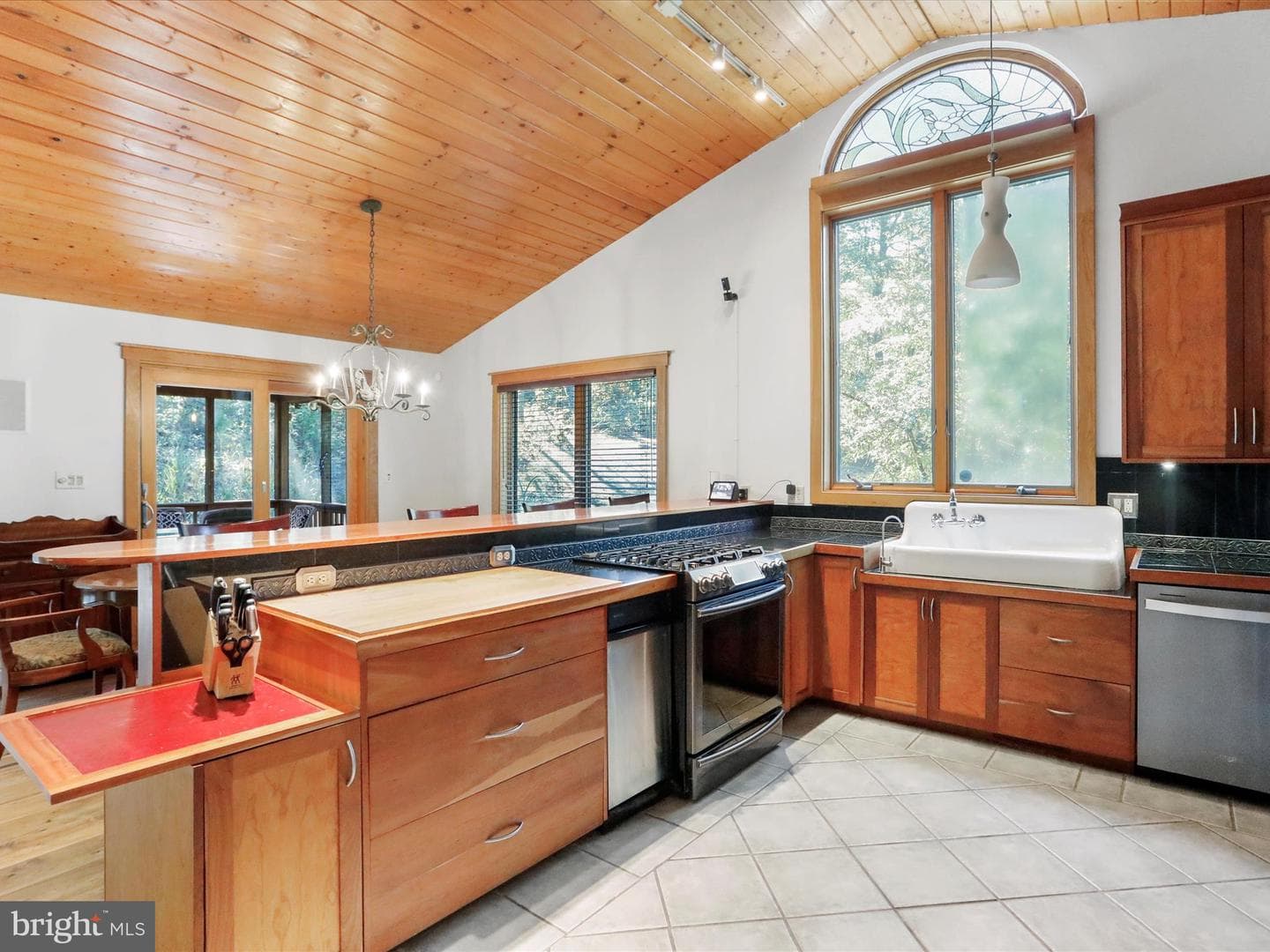 1580 Gaither Road photo 14
