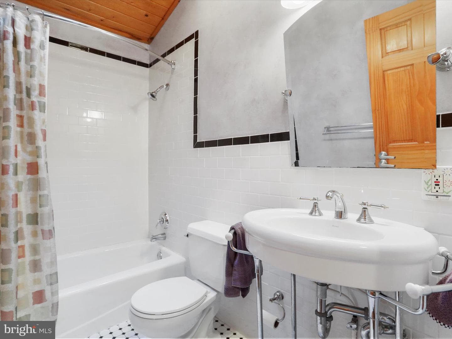 1580 Gaither Road photo 30