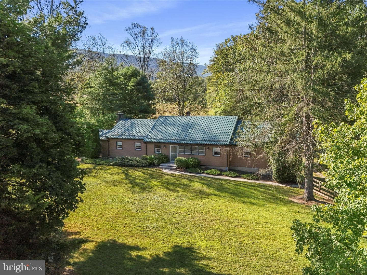 25 Millhaven Lane photo 3