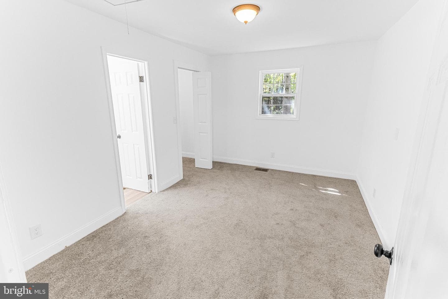 33 Maple Lane photo 12
