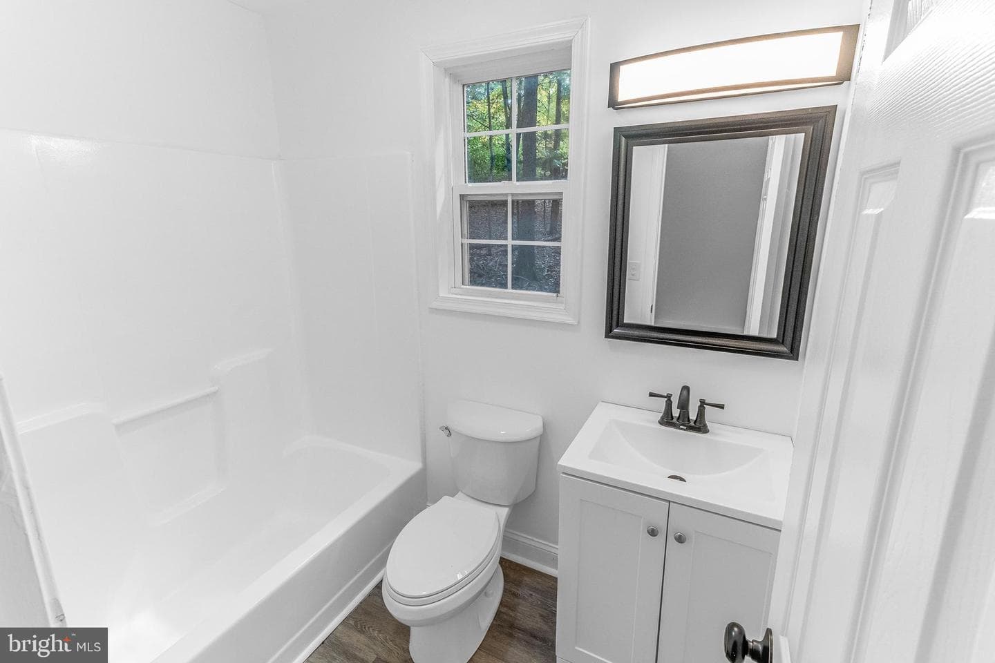 33 Maple Lane photo 16