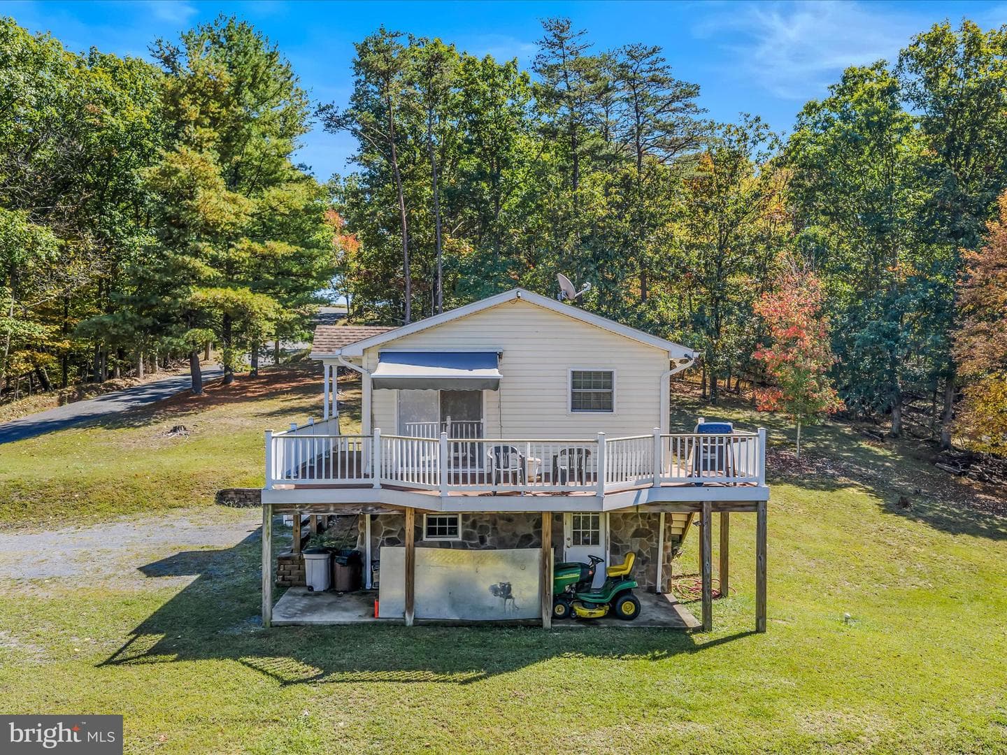 608 Dehaven Road photo 32