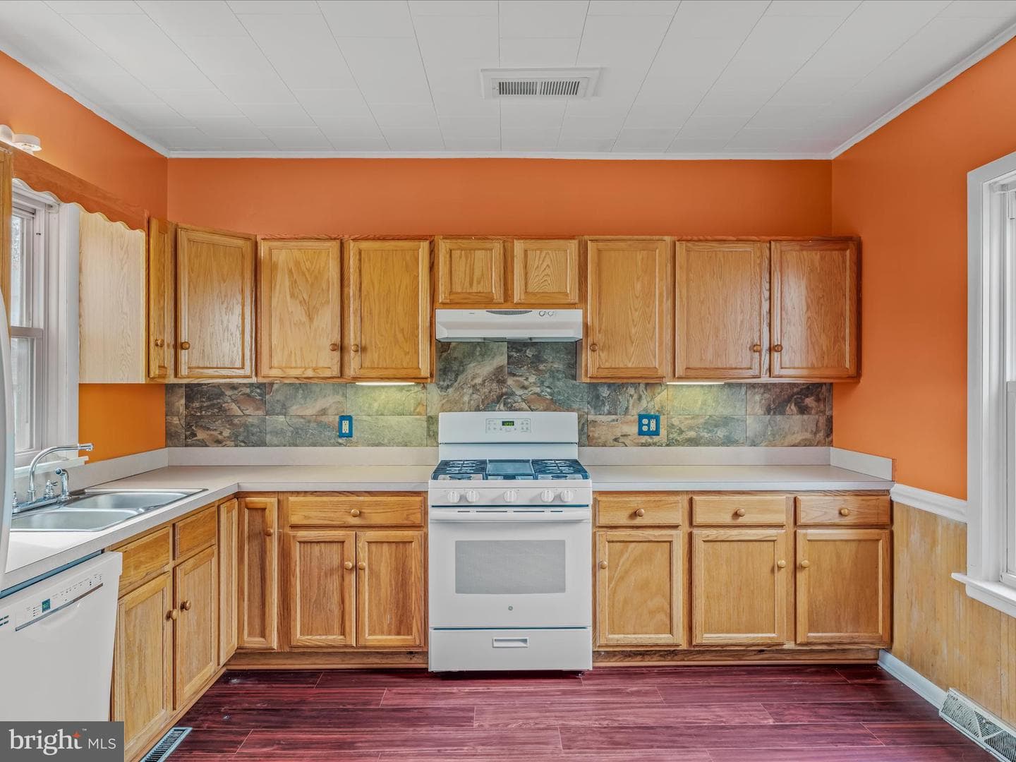 5337 Central Avenue photo 13