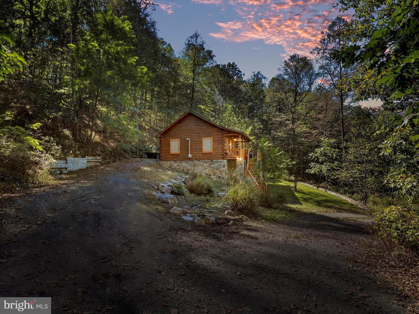 566 Rouse Mountain Road photo 3