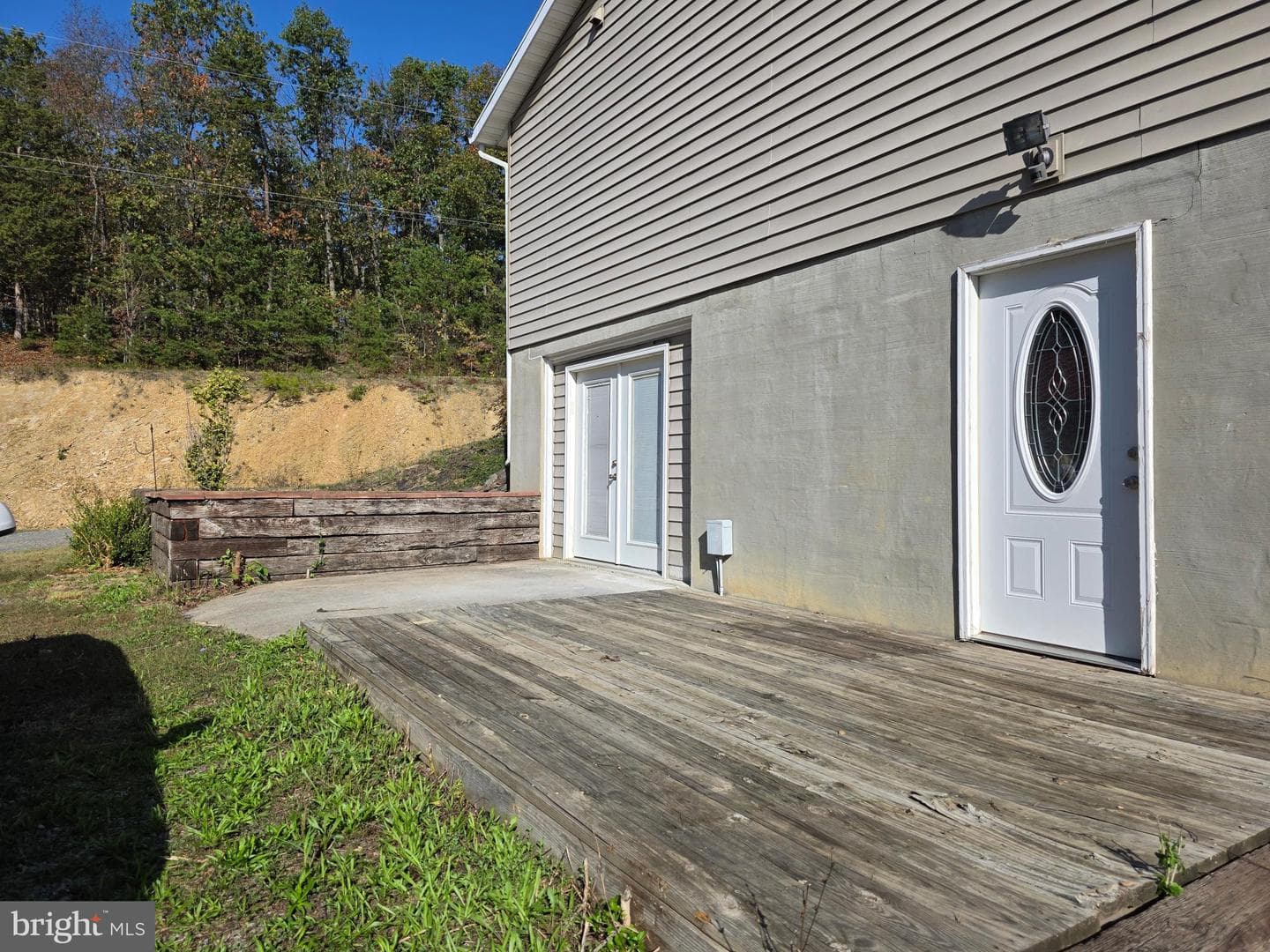 193 Idris Lane photo 11