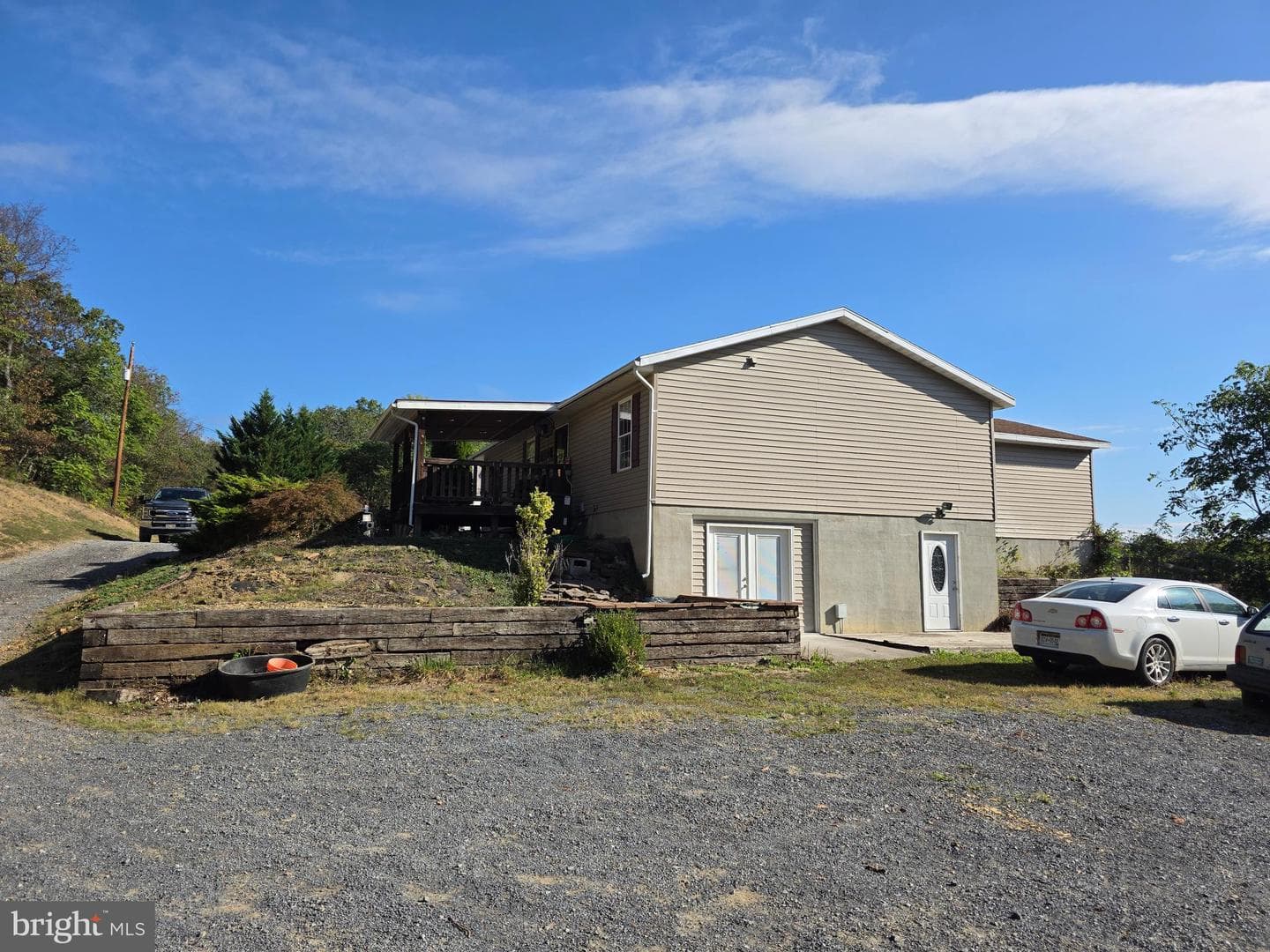 193 Idris Lane photo 12