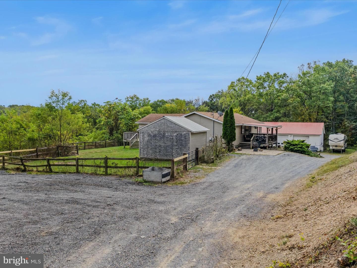 193 Idris Lane photo 6