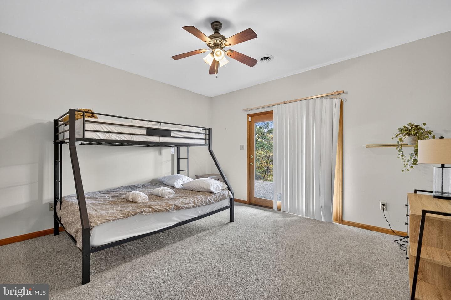 537 Bobcat Drive photo 36