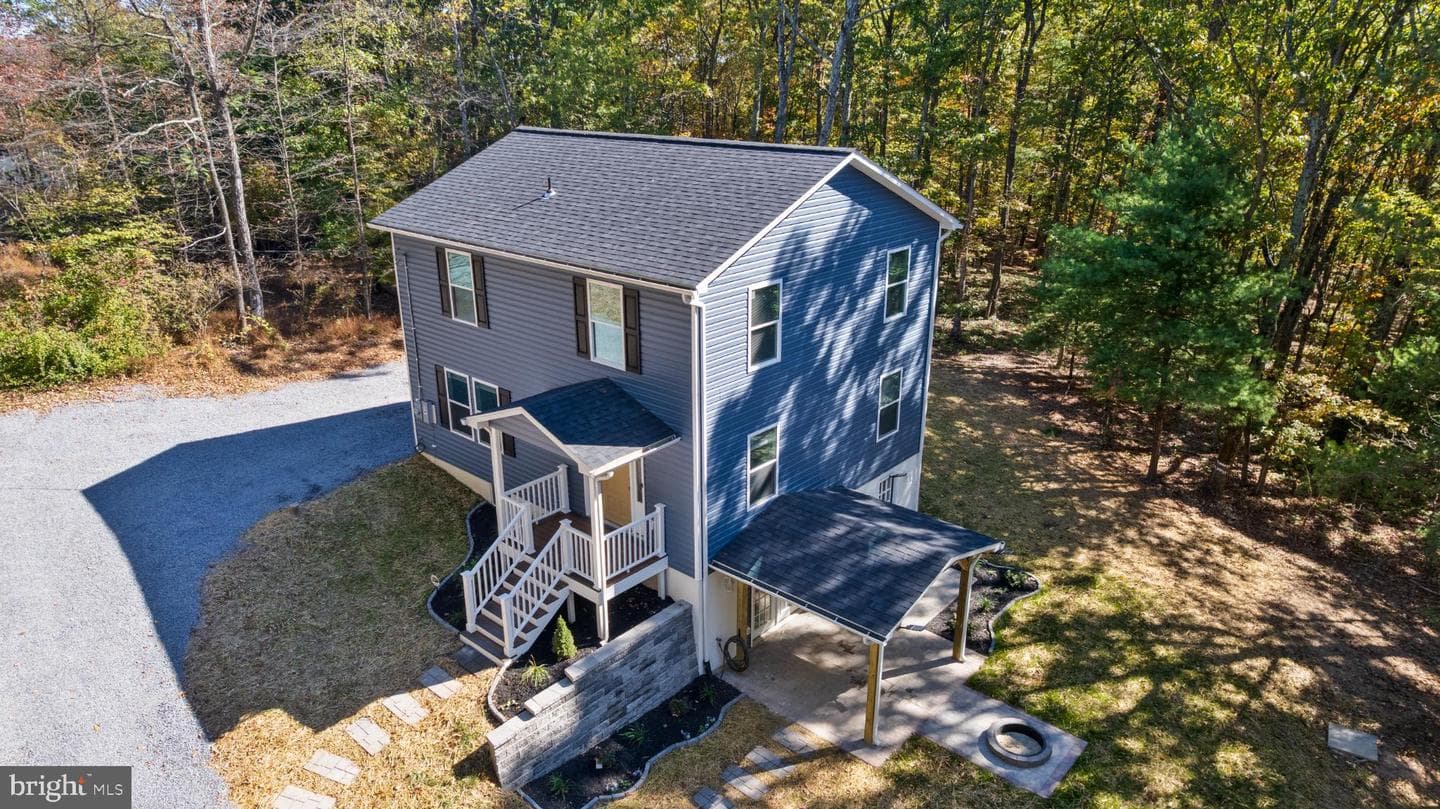376 Bernice Drive photo 3