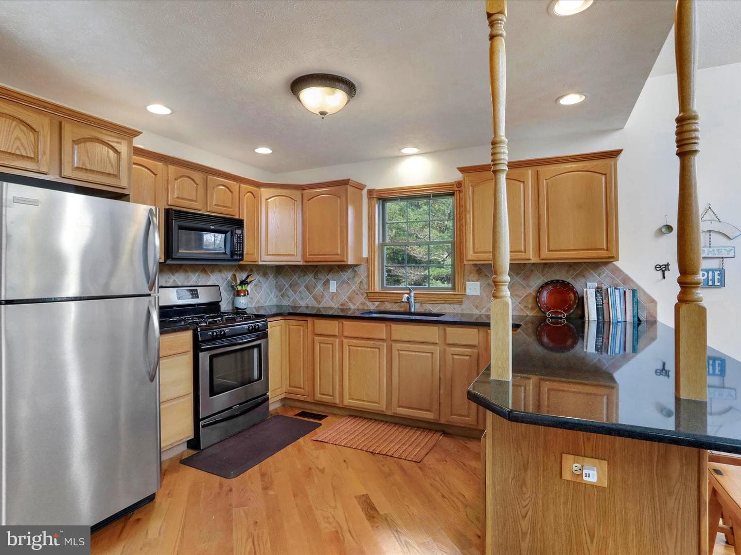 286 Colonial Drive photo 13