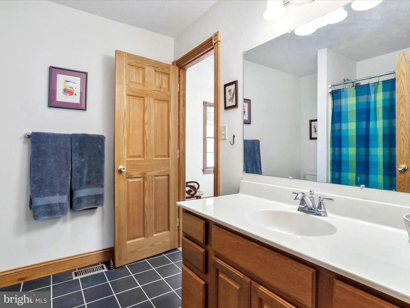 286 Colonial Drive photo 21