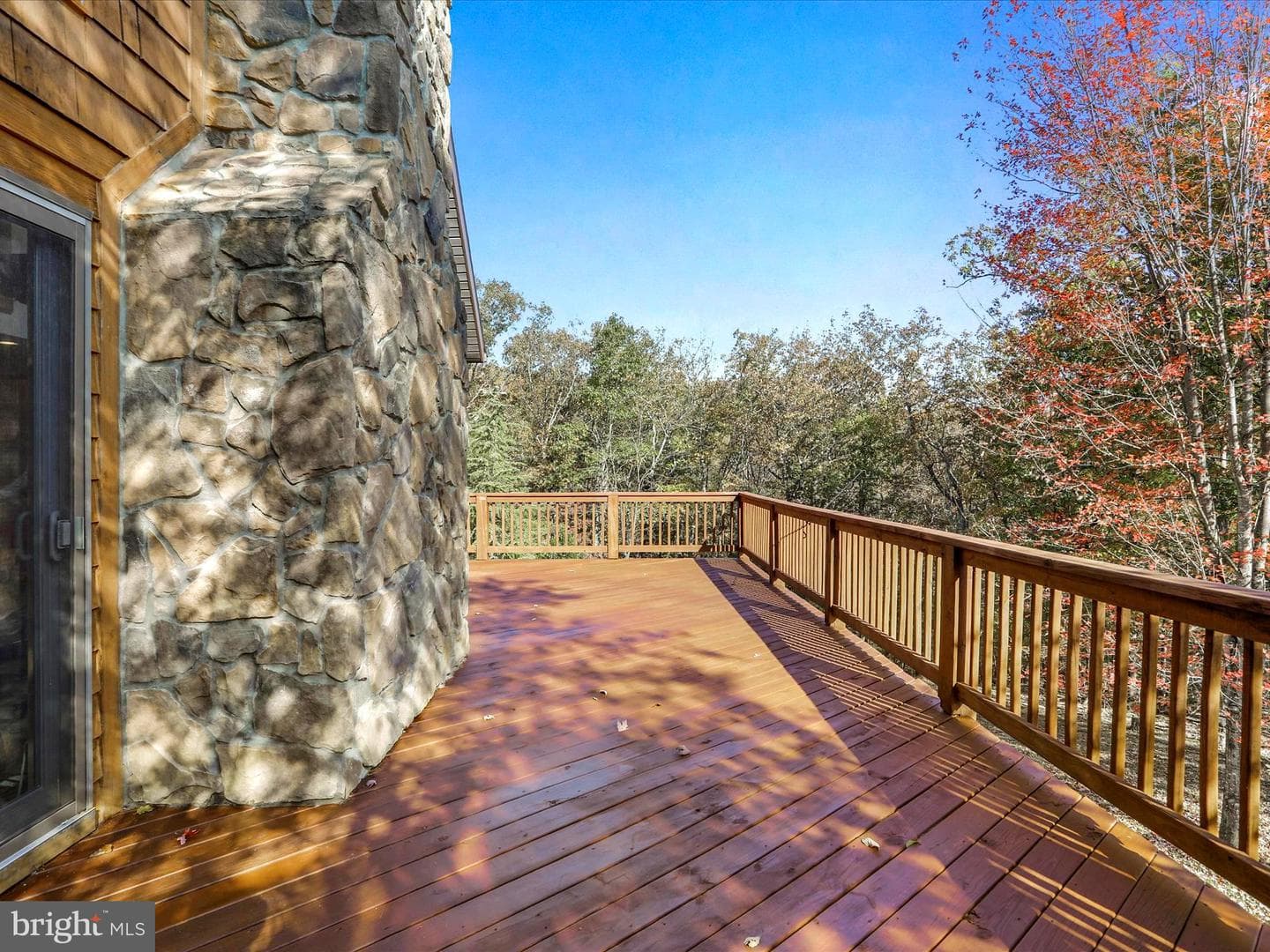 286 Colonial Drive photo 3