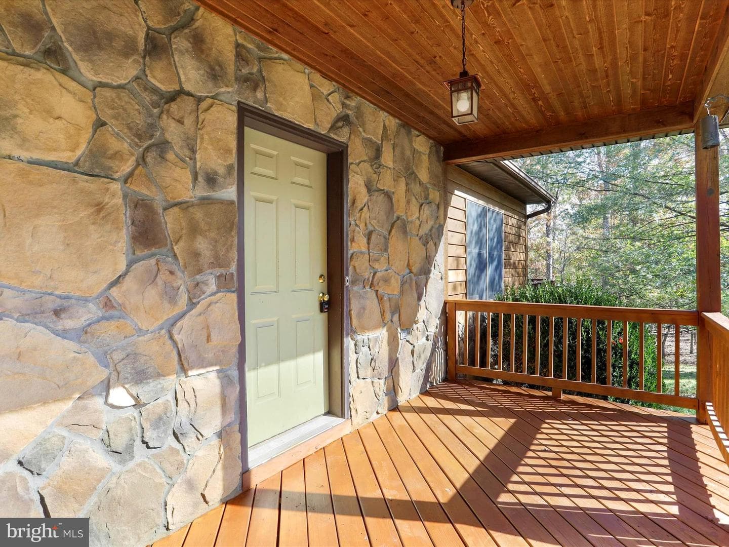 286 Colonial Drive photo 5