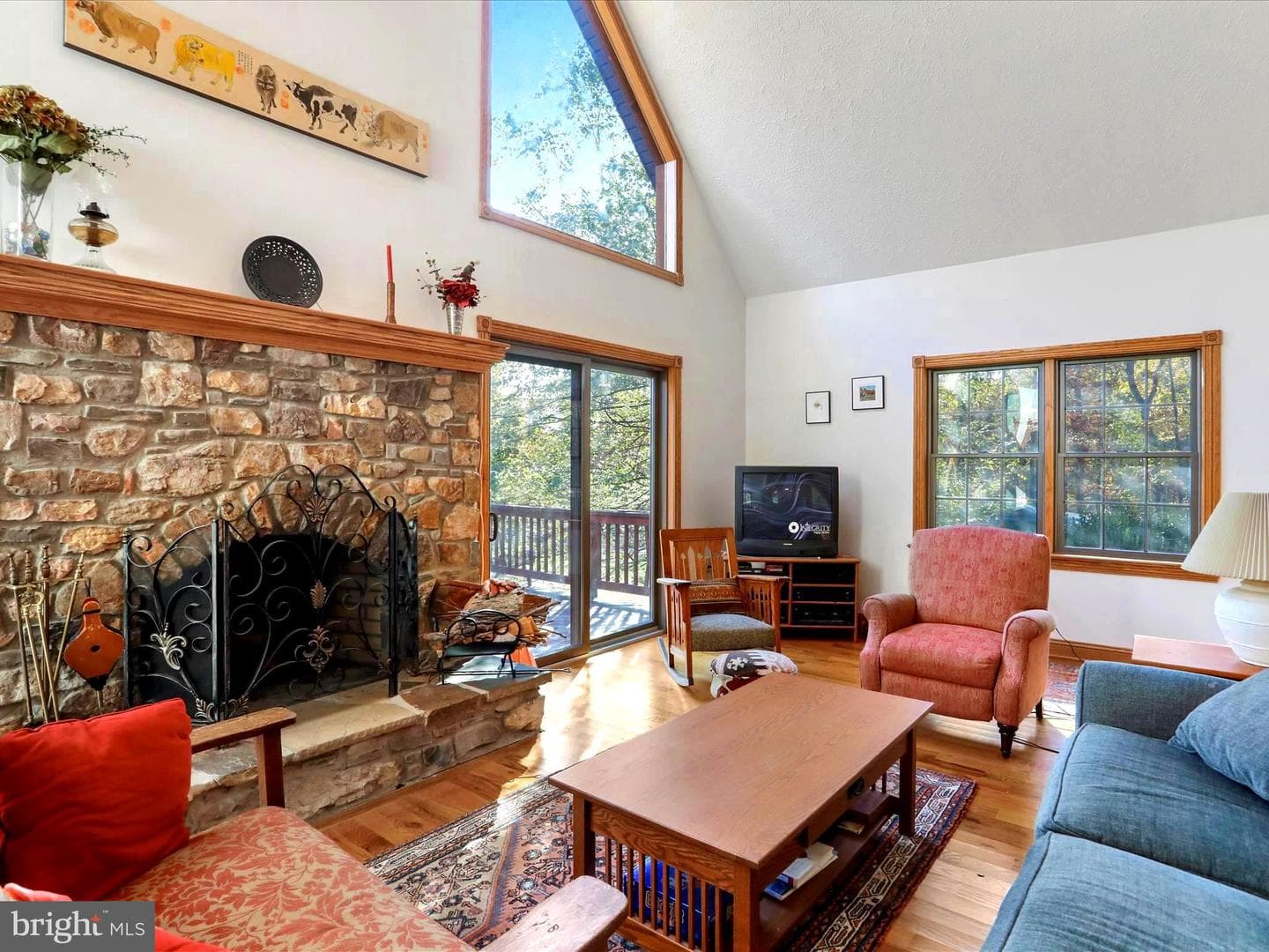 286 Colonial Drive photo 8