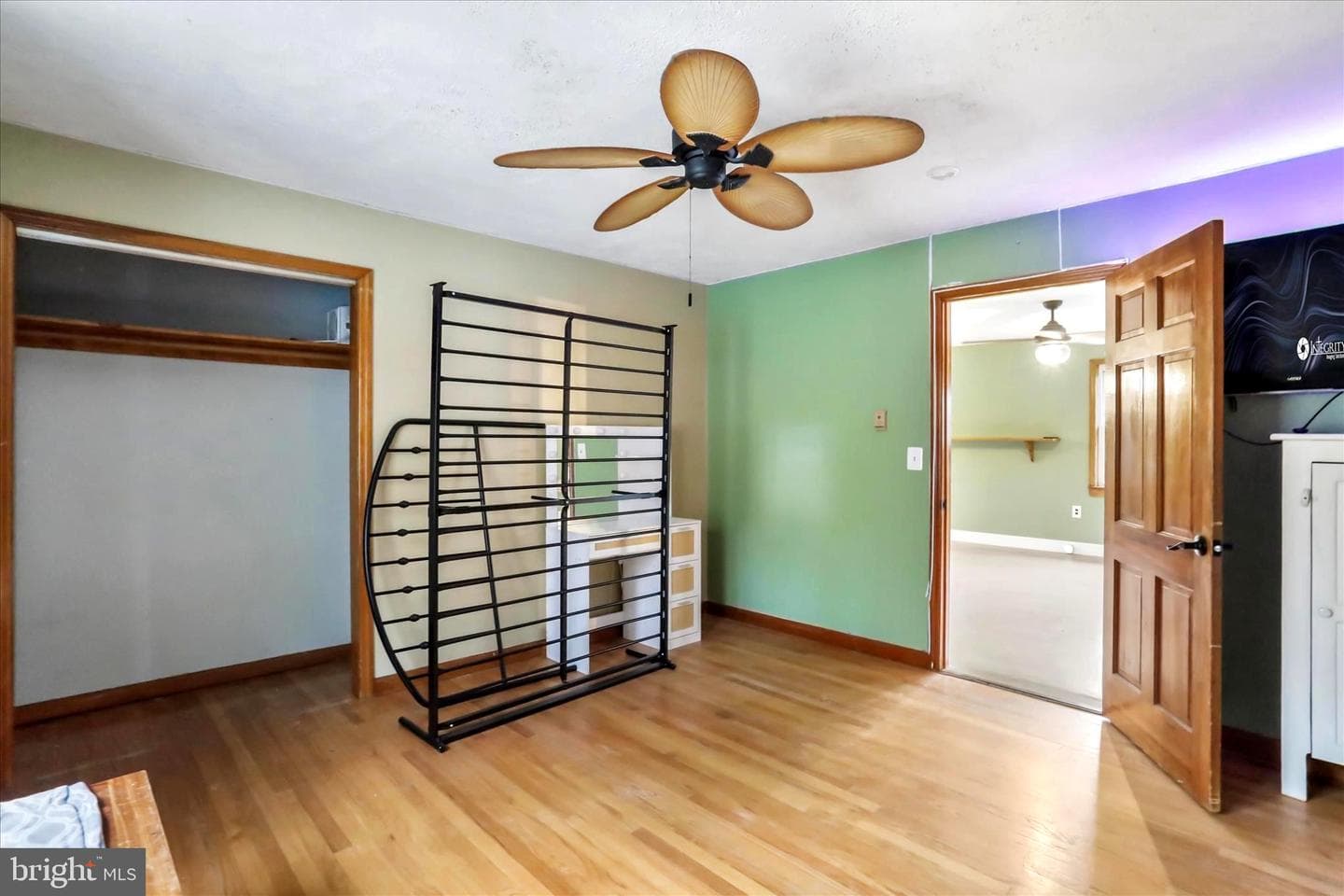 571 Martinsburg Road photo 18