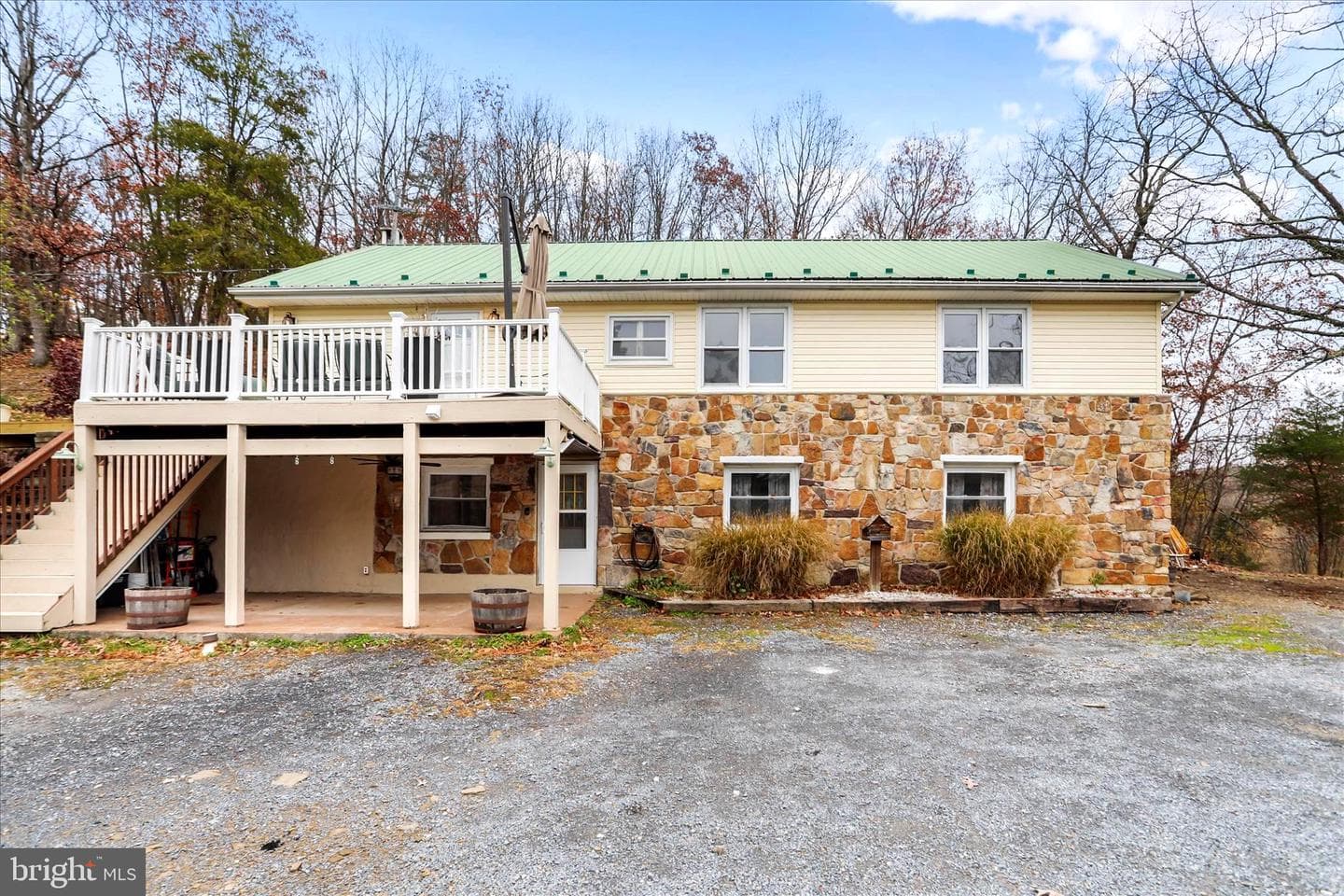 571 Martinsburg Road photo 36