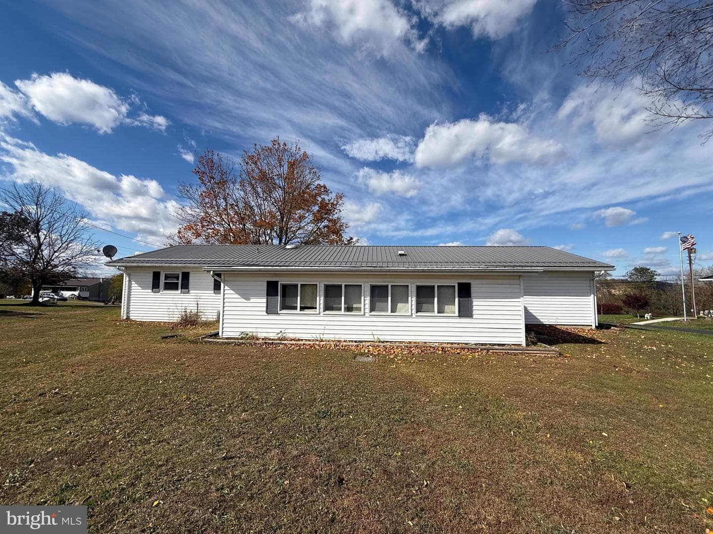 384 Fairview Drive photo 4