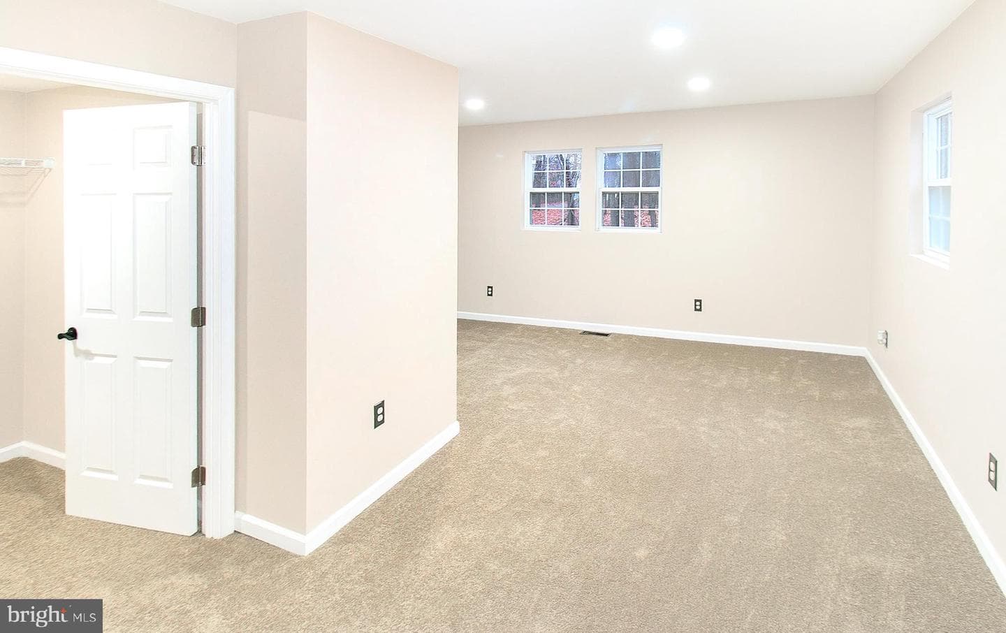 308 Greenwoods Drive photo 12