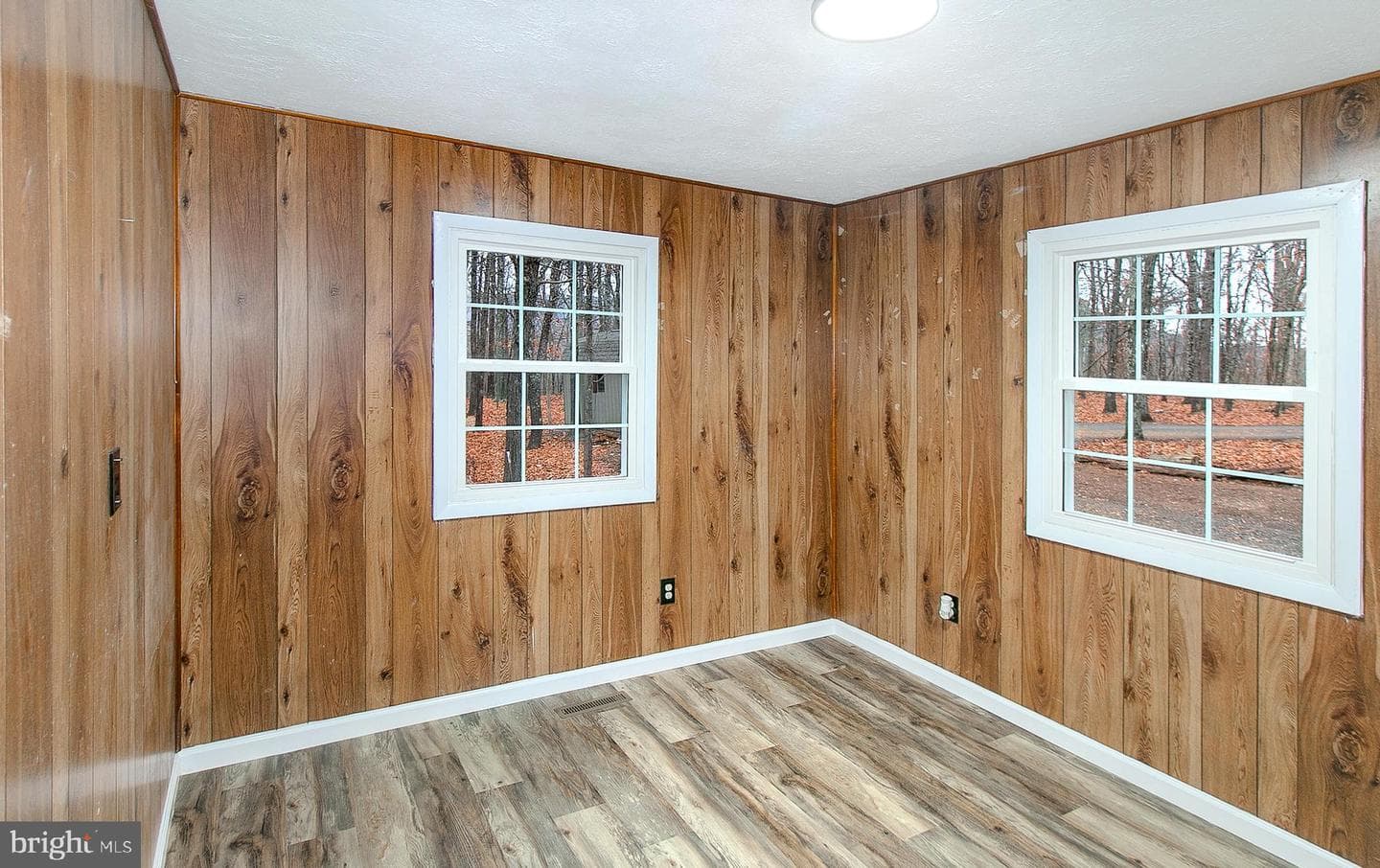 308 Greenwoods Drive photo 18