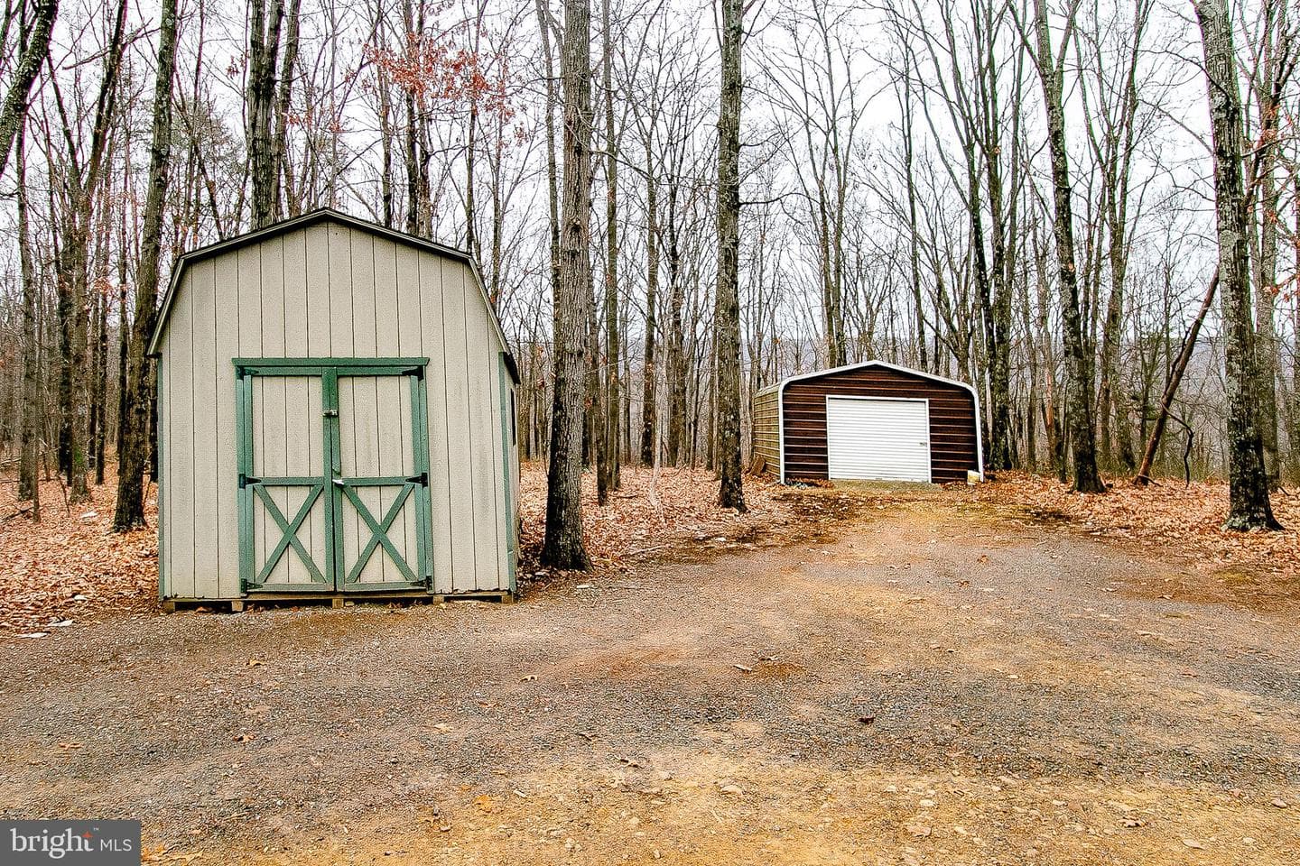 308 Greenwoods Drive photo 37