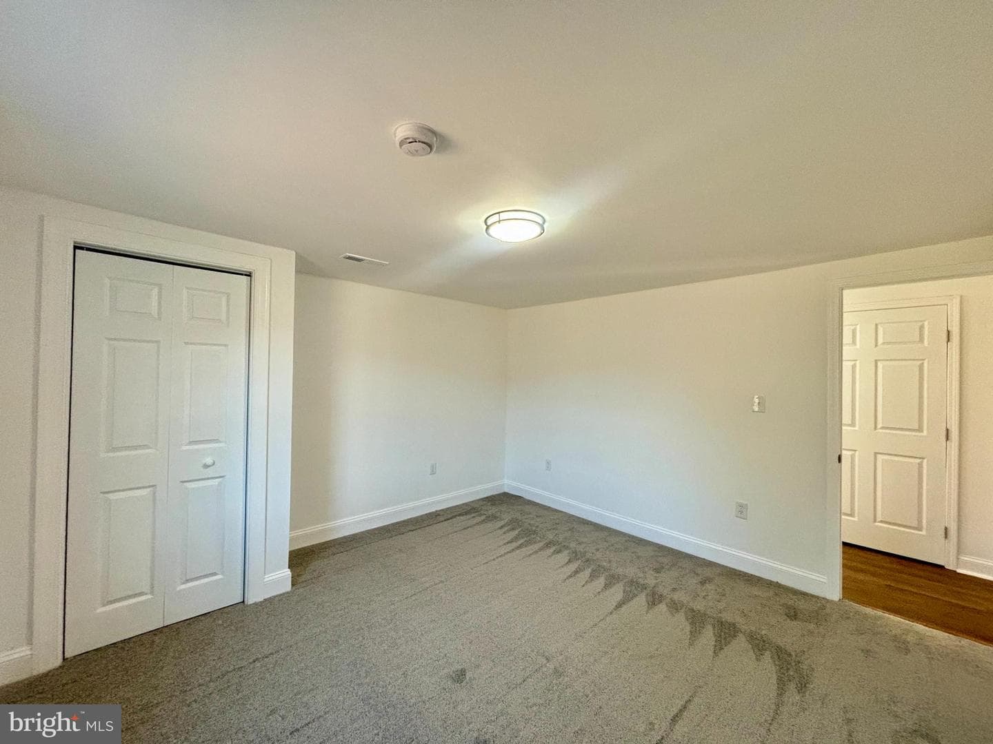 8 Kerns Lane photo 11