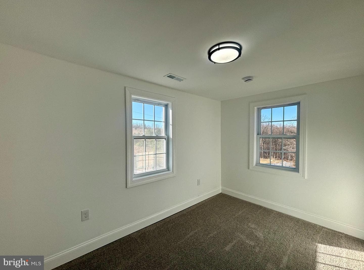 8 Kerns Lane photo 19