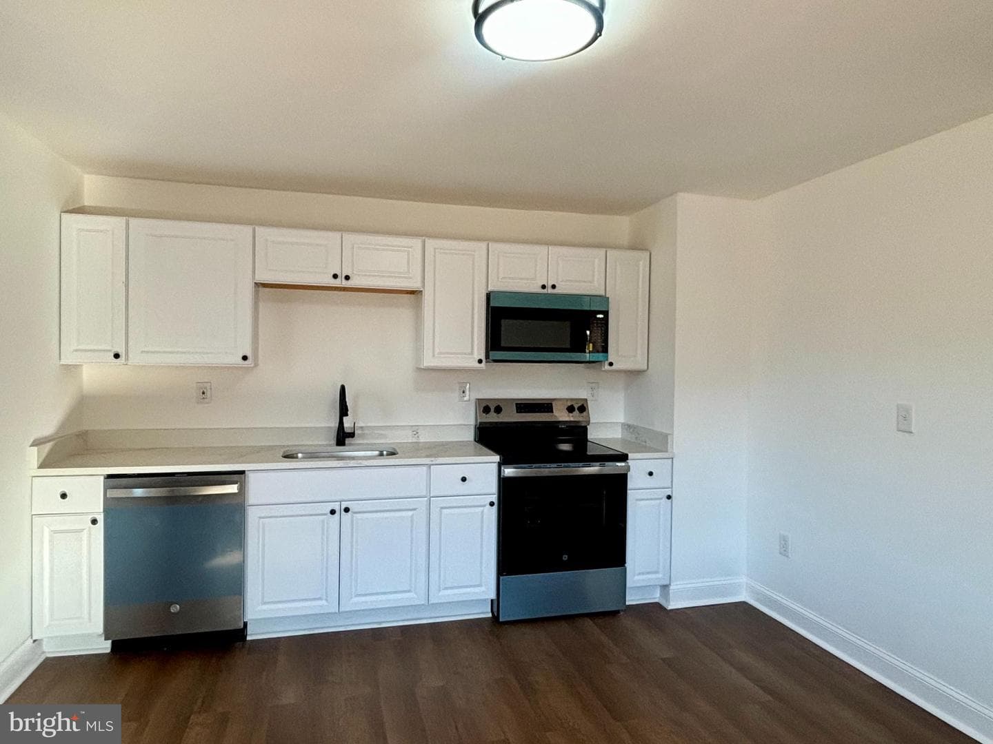 8 Kerns Lane photo 5