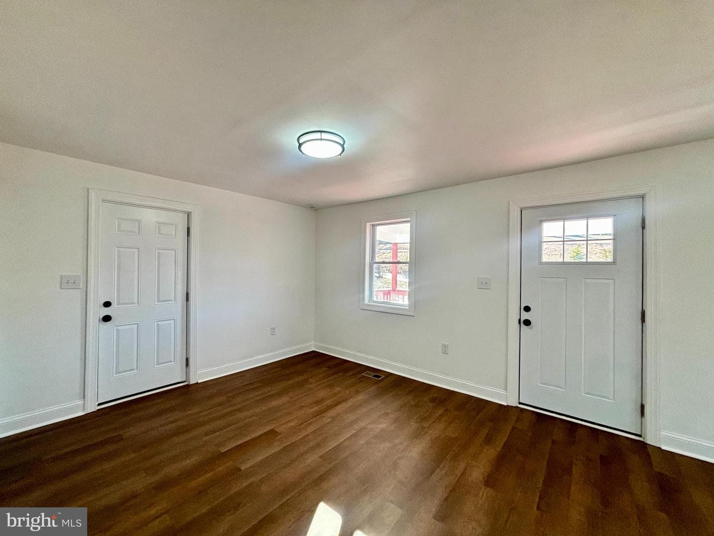 8 Kerns Lane photo 9