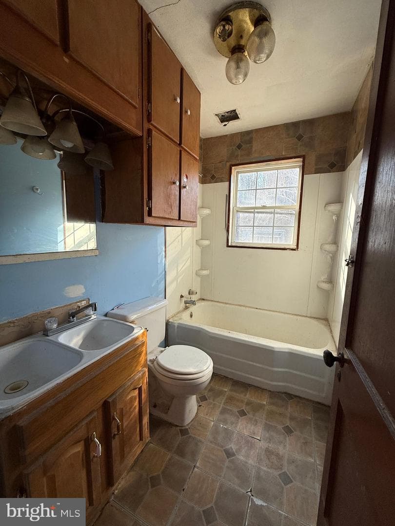 558 Martinsburg Road photo 13