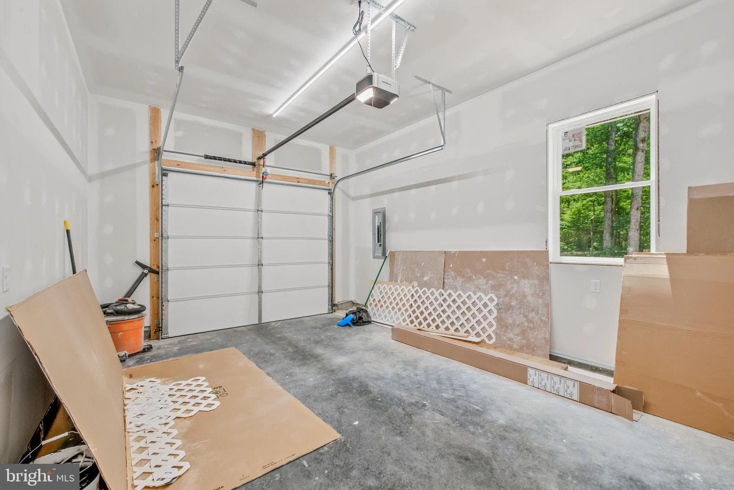 523 Oak Hill Road photo 32