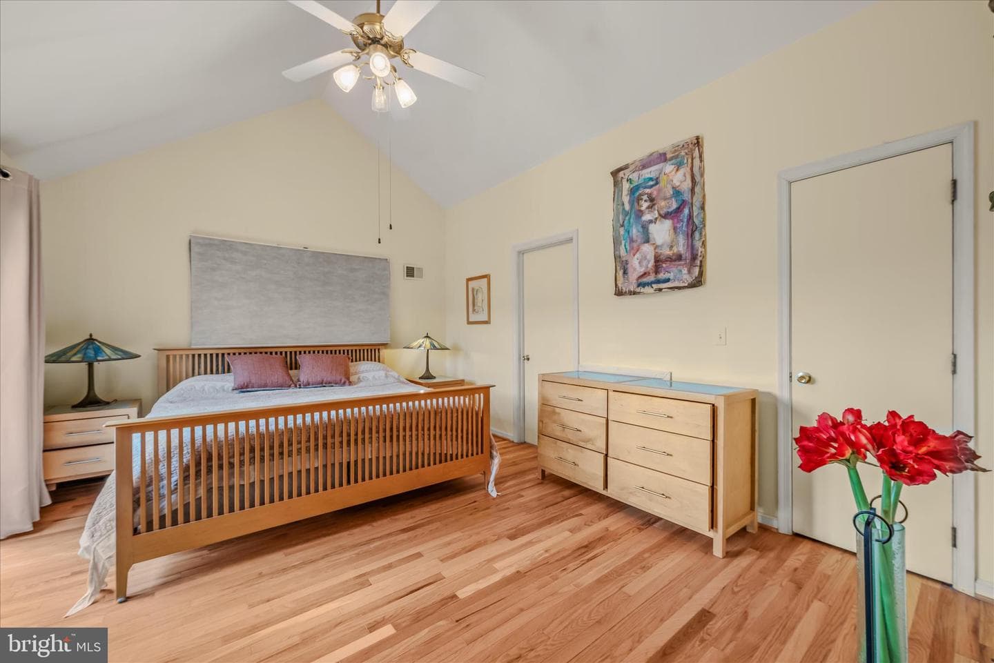 139 Cardinal Lane photo 36