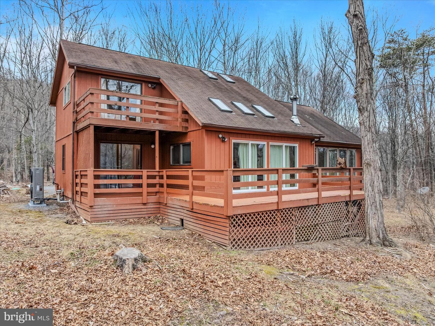 139 Cardinal Lane photo 53