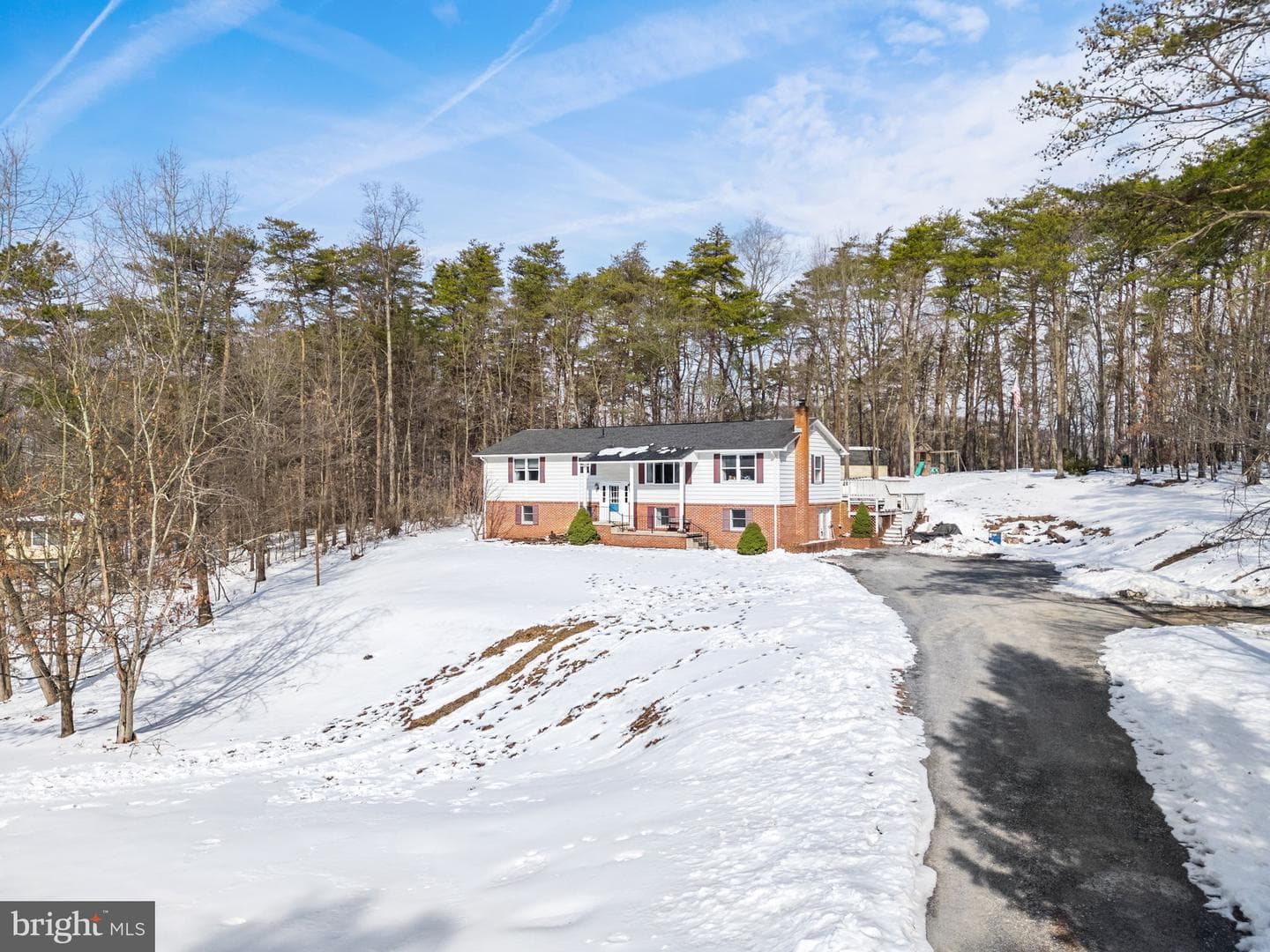 66 Fern Place Lane, Berkeley Springs