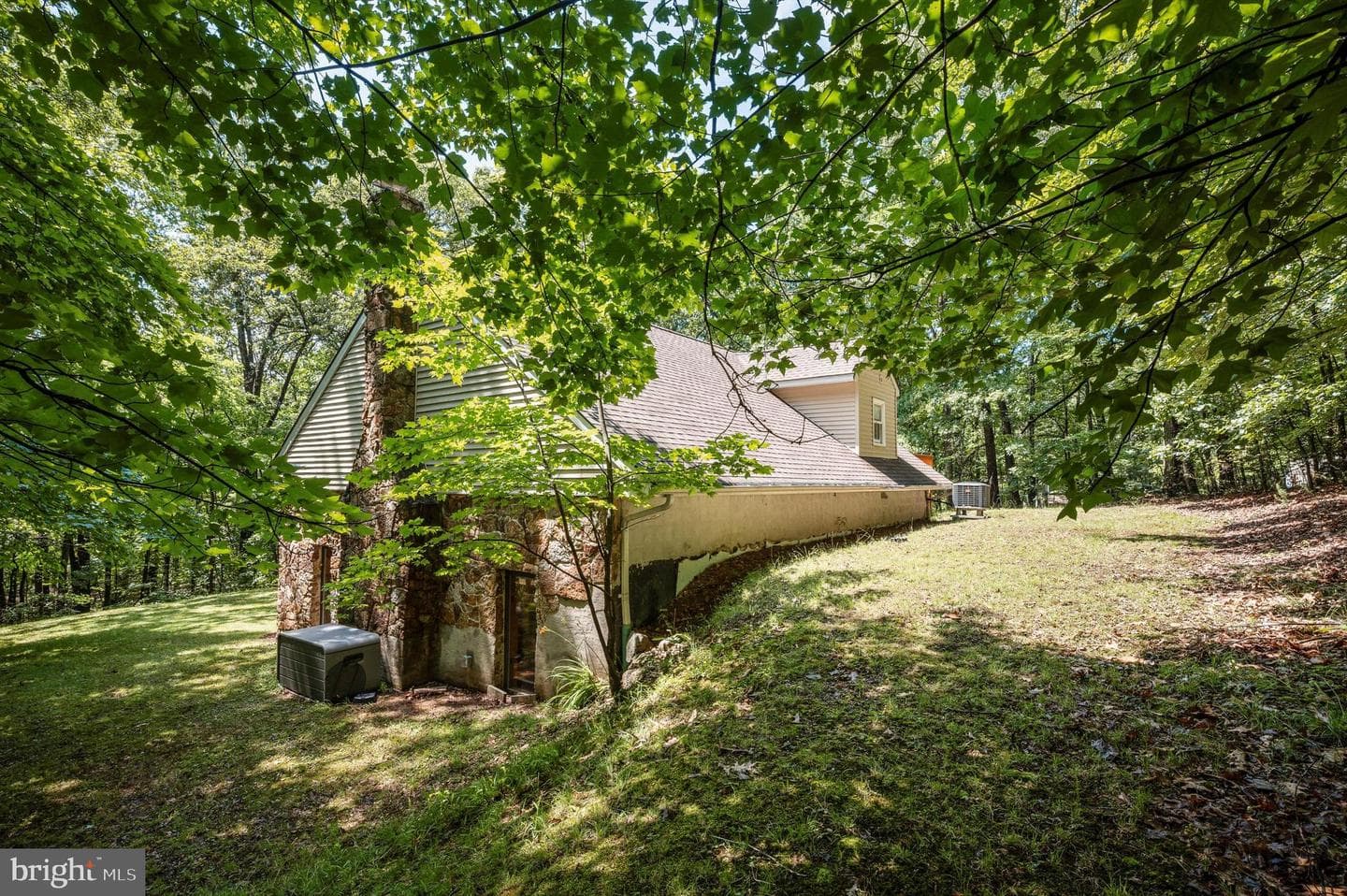 734 Log Cabin Lane photo 25