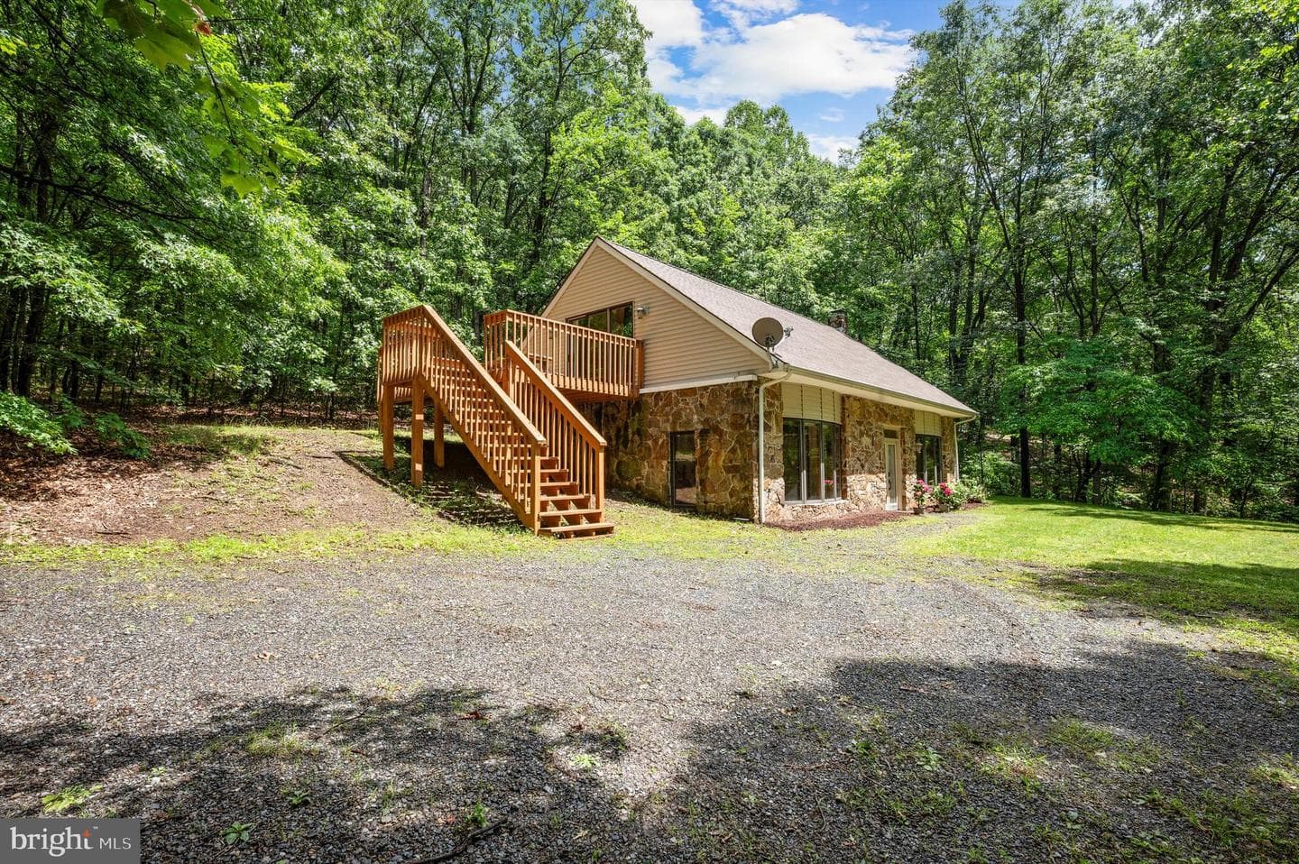 734 Log Cabin Lane photo 28