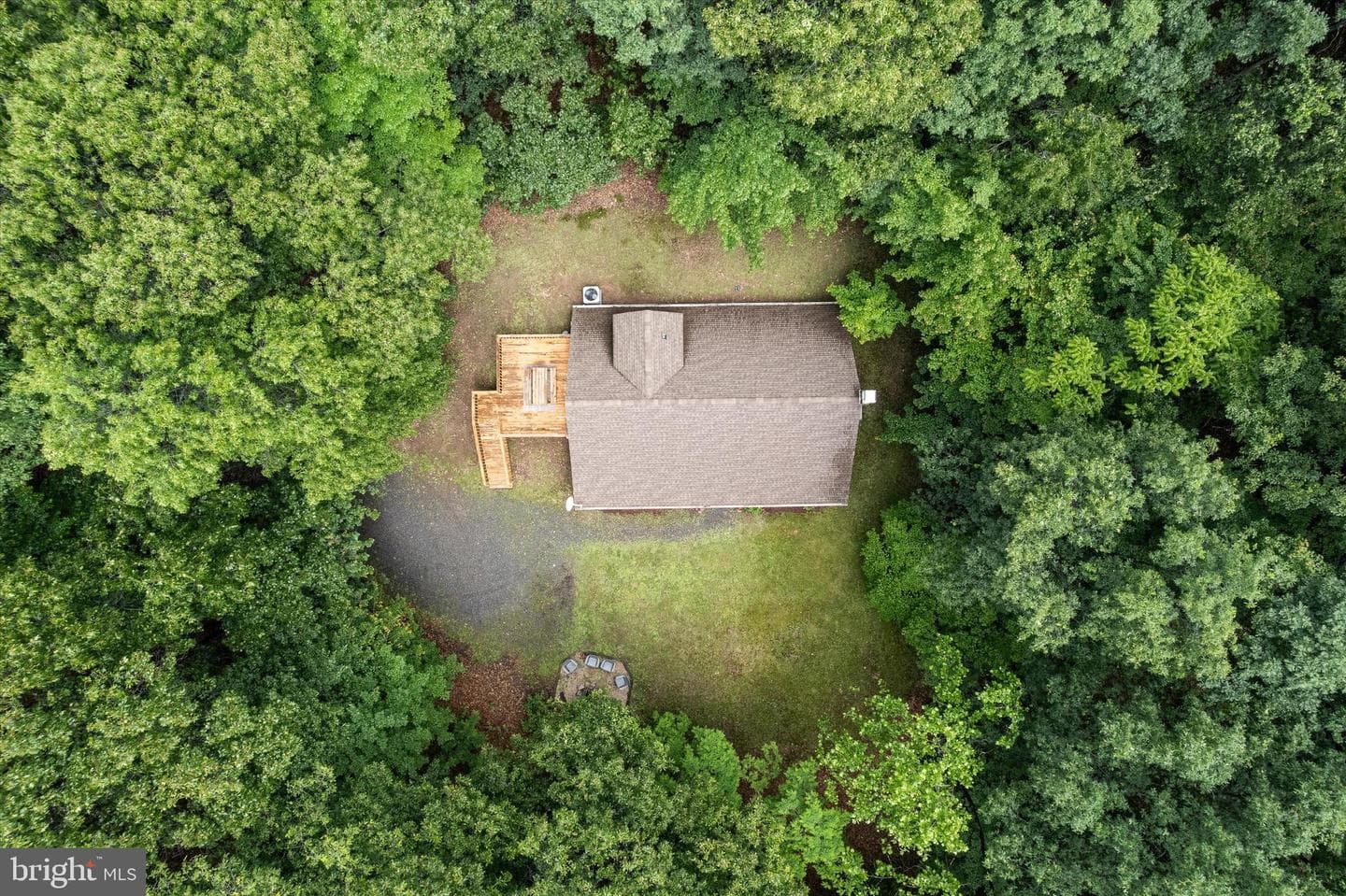 734 Log Cabin Lane photo 33