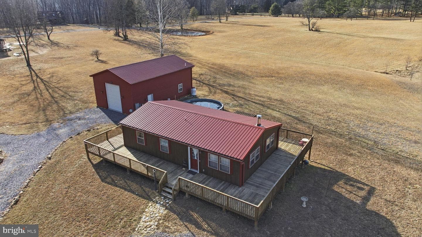 490 Stellar Way, Great Cacapon