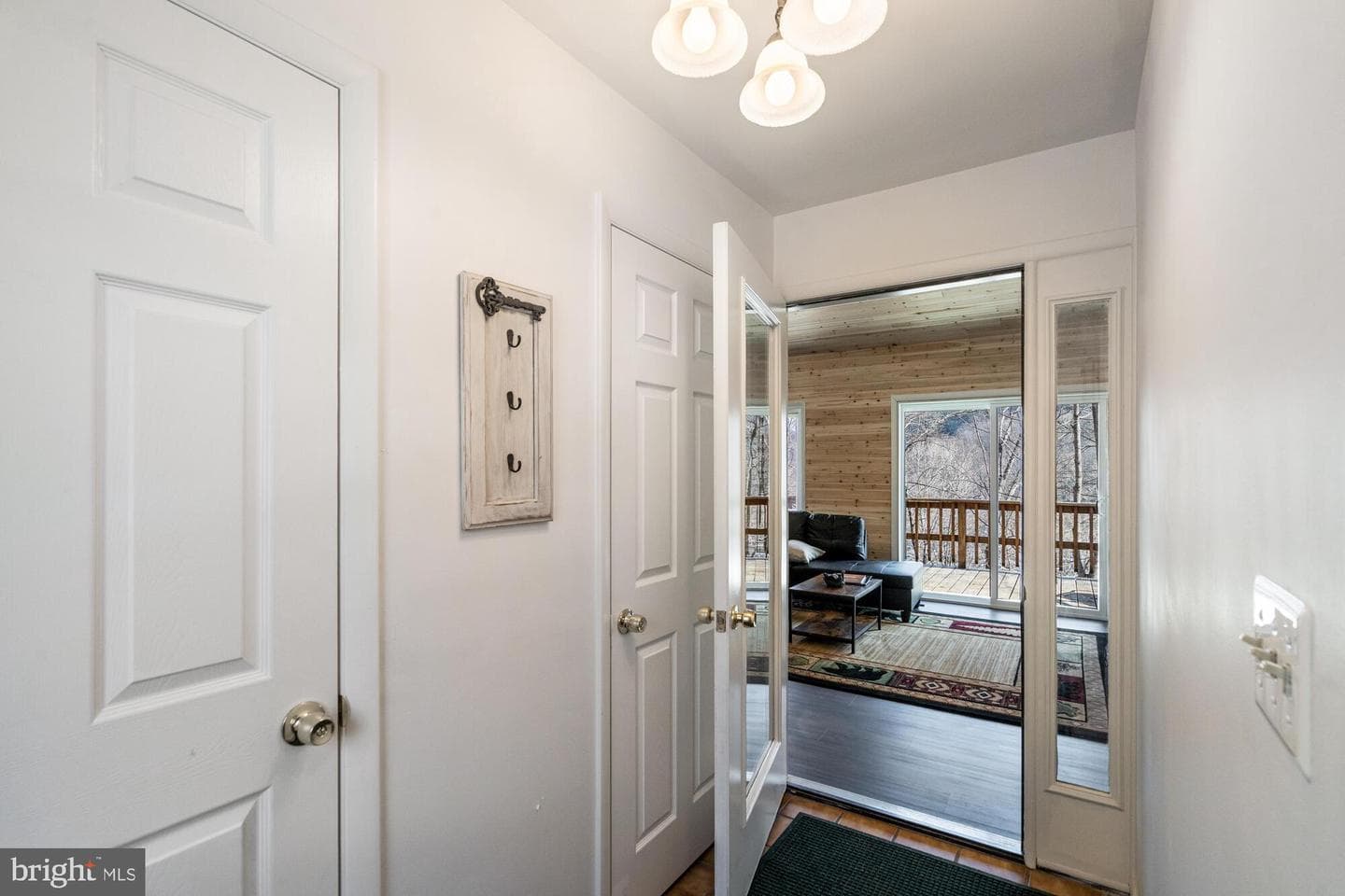 85 Bluebird Lane, Berkeley Springs