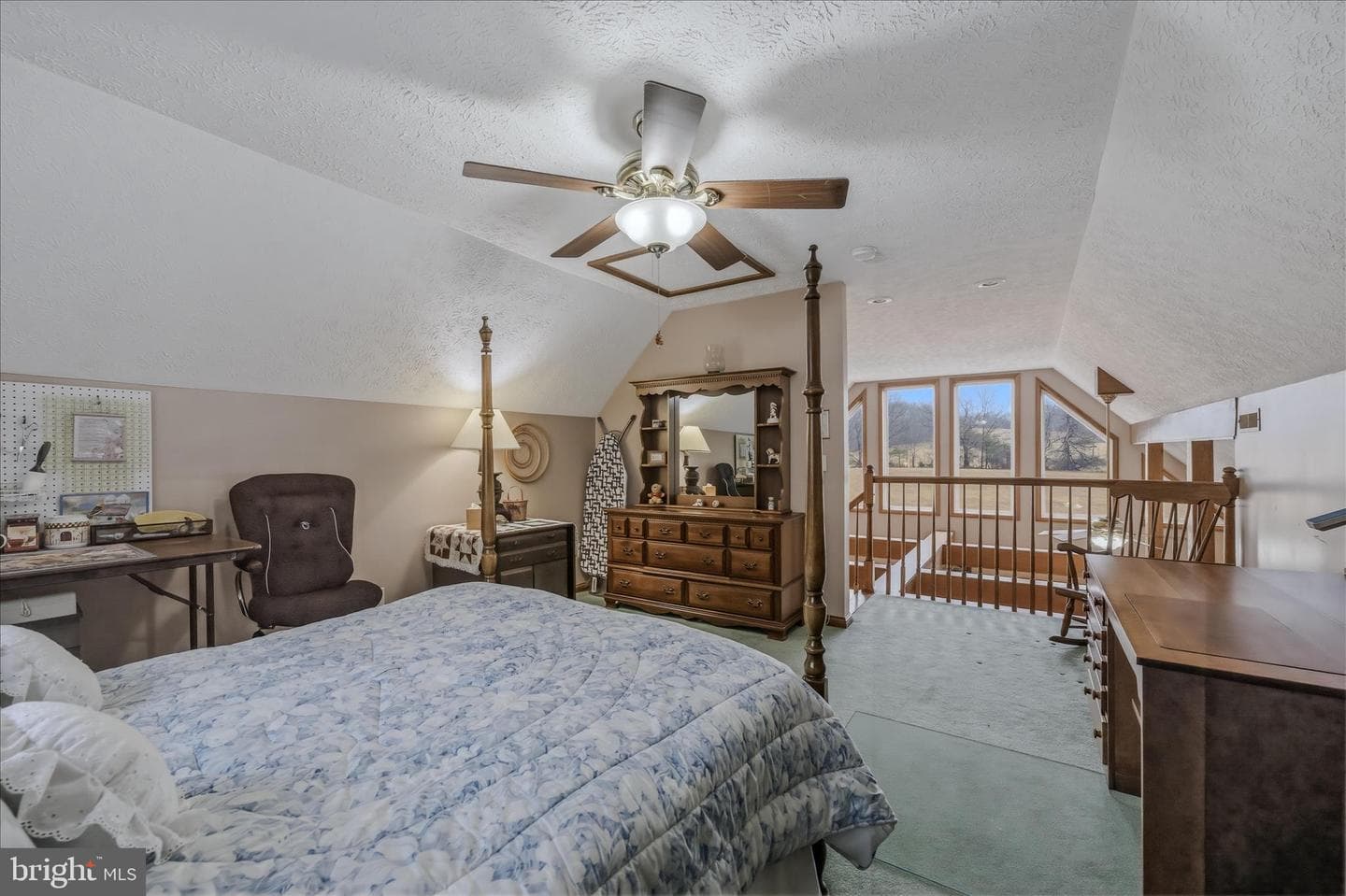 10 Winding Way photo 36