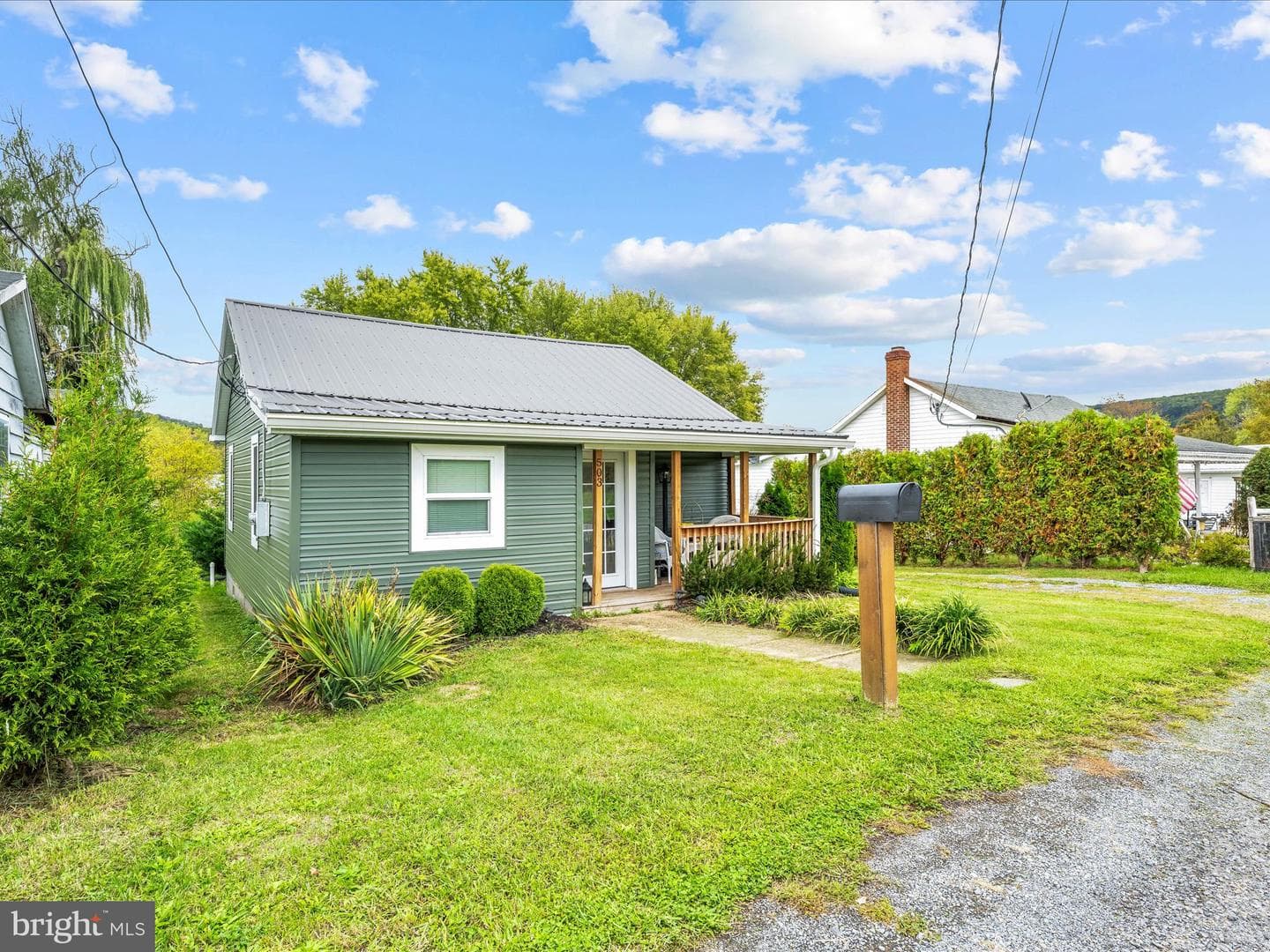 503 Hammond Street photo 10