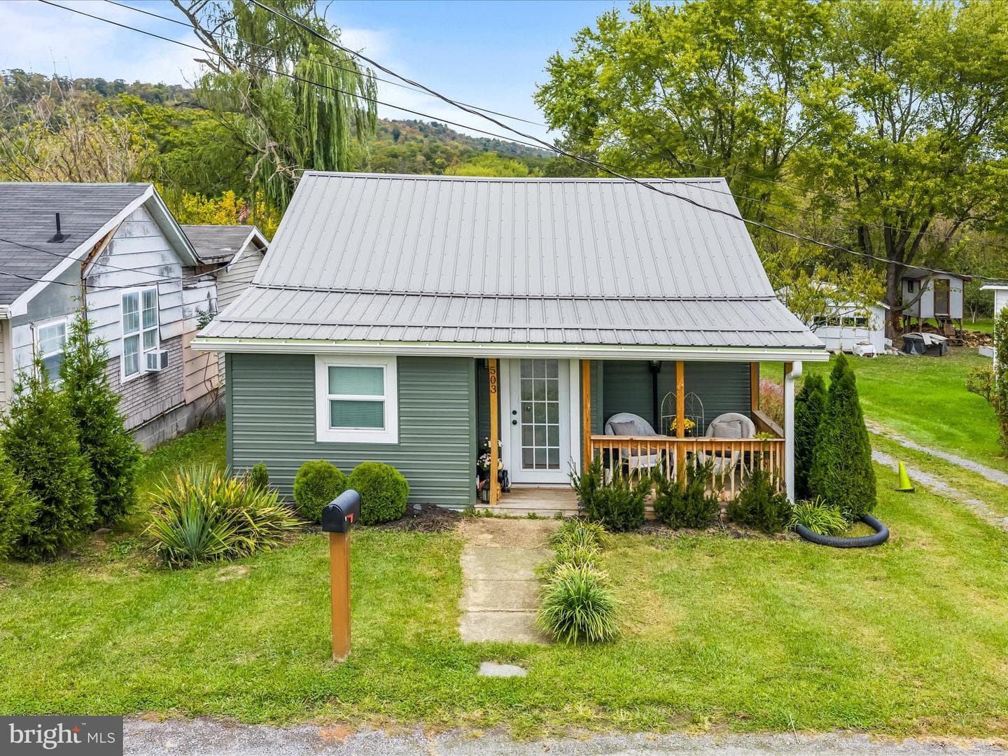503 Hammond Street photo 6