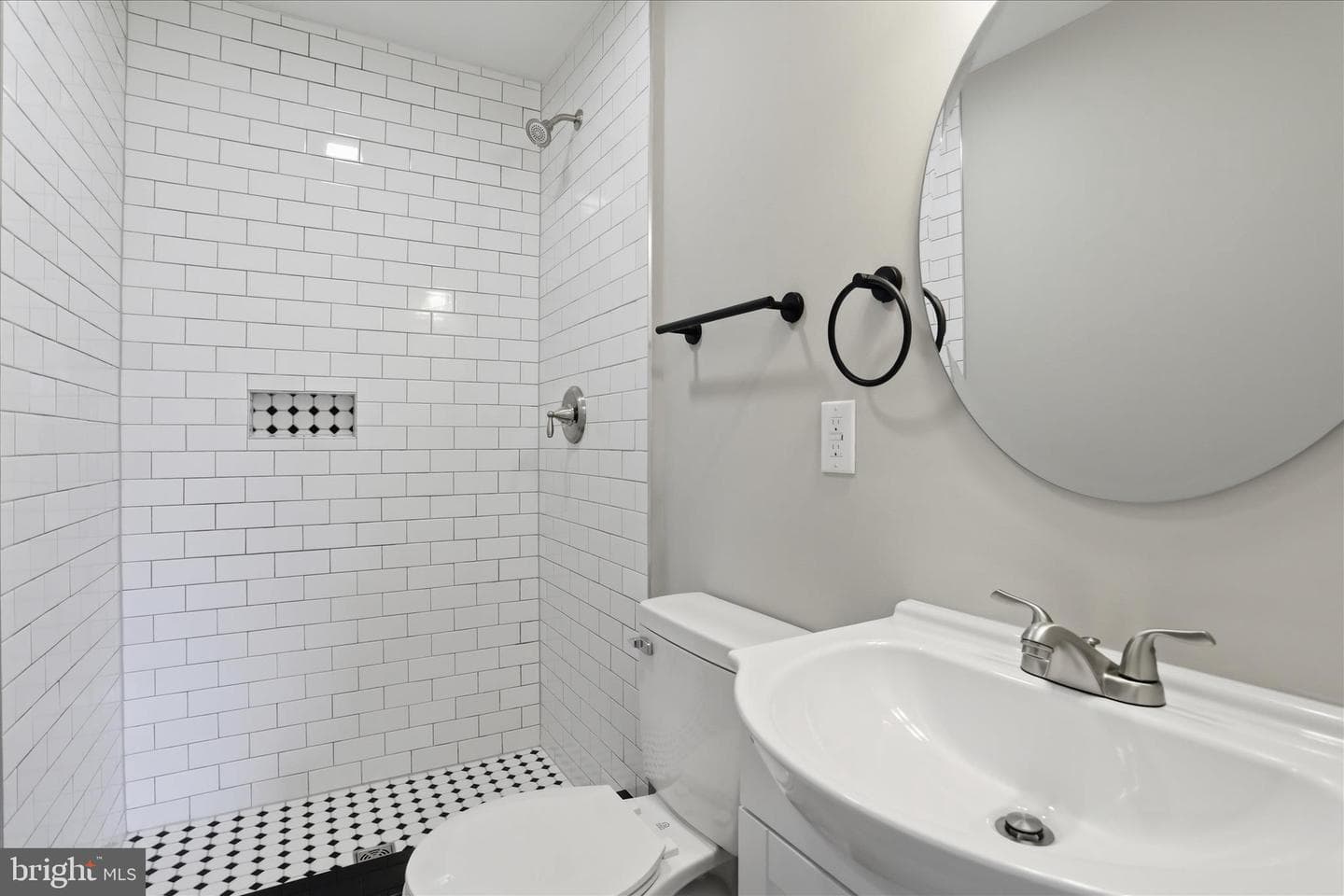 381 Mellon East Road photo 22