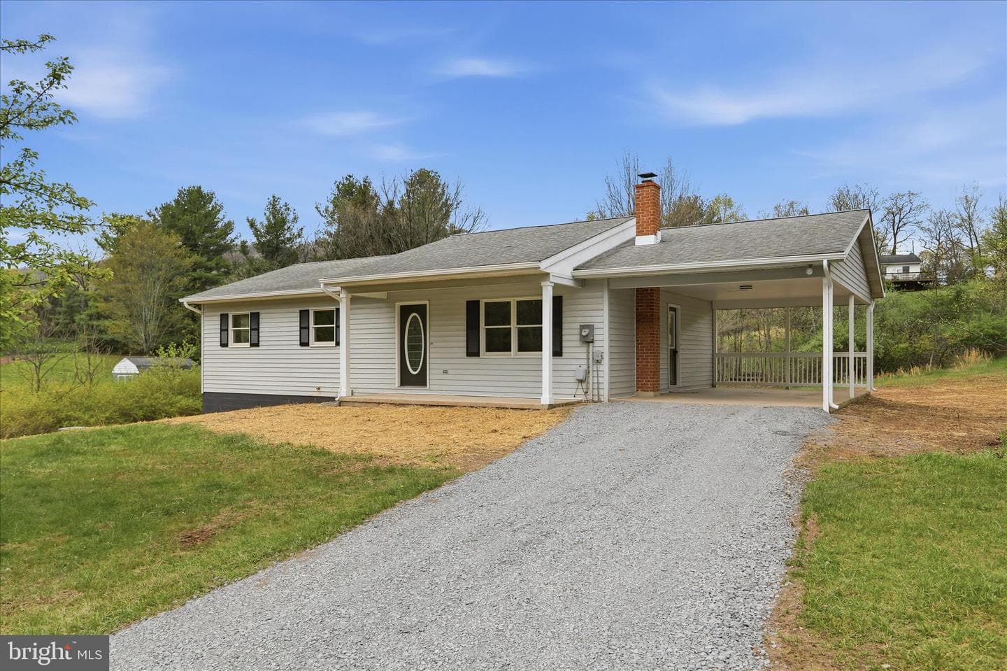 381 Mellon East Road photo 4
