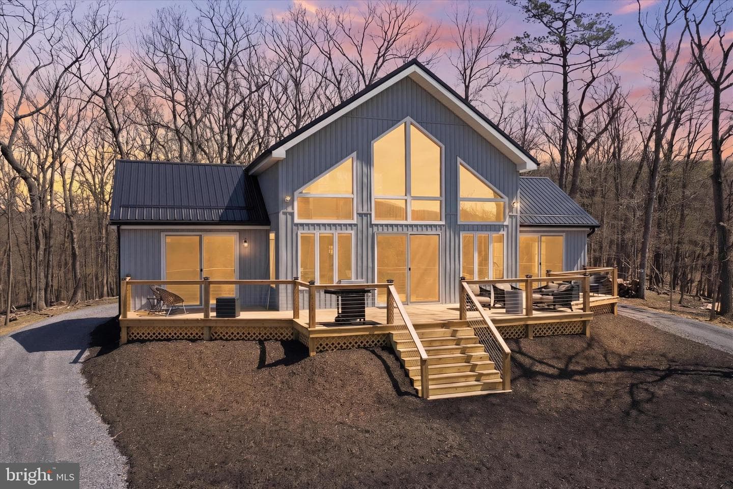 432 Lost Point Lane, Berkeley Springs