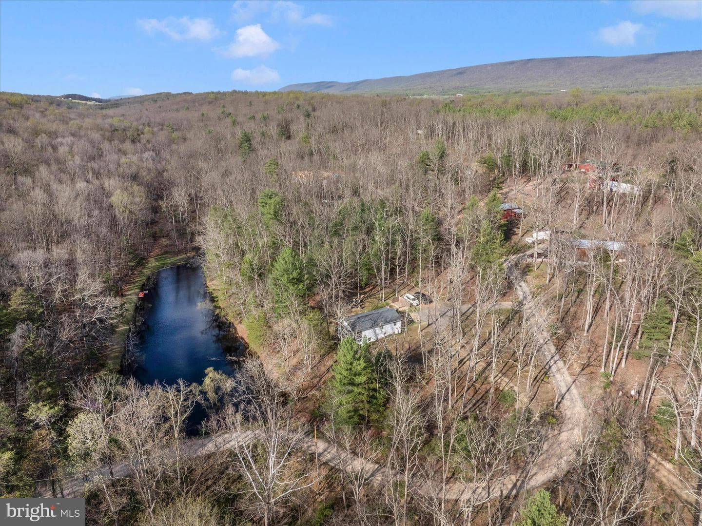 371 Oak Hill Road, Berkeley Springs