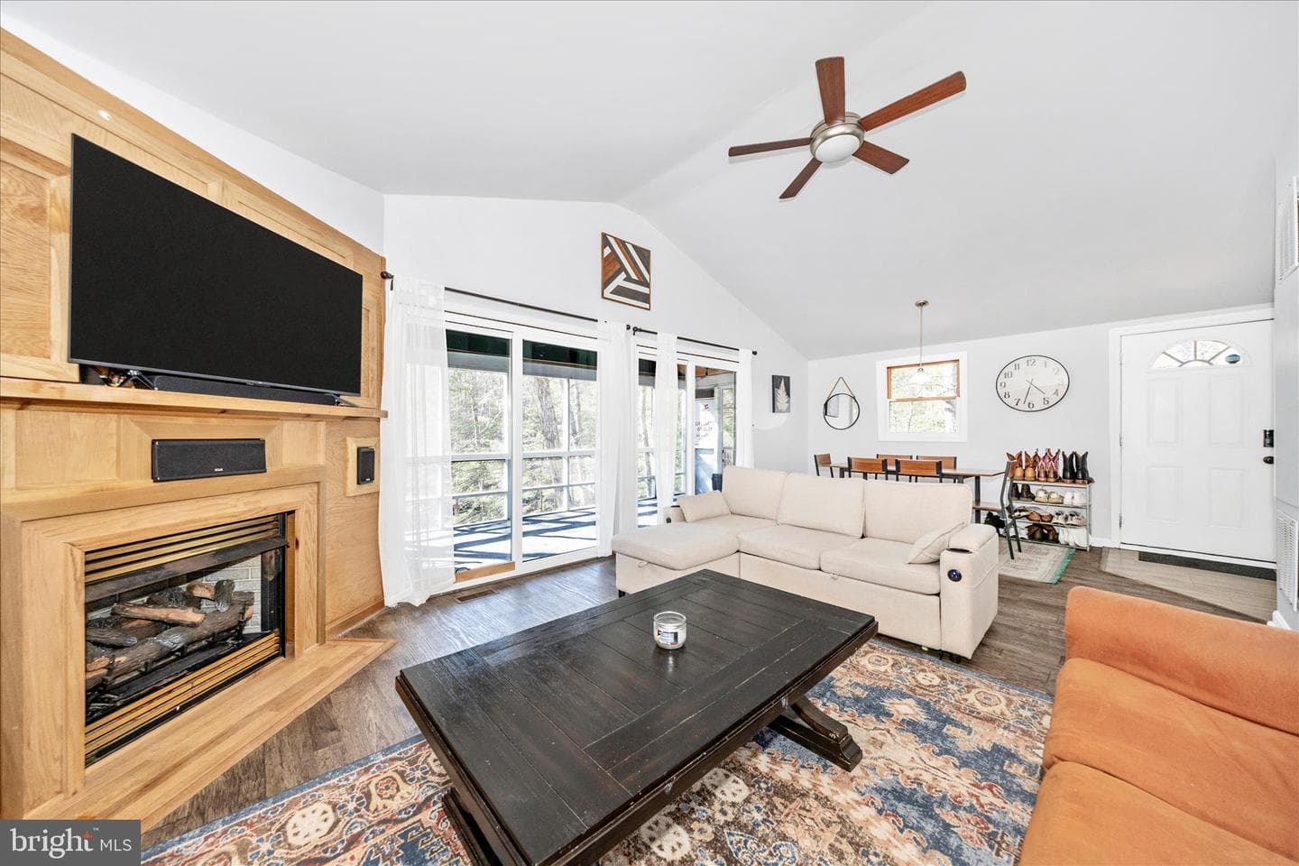 371 Oak Hill Road photo 17