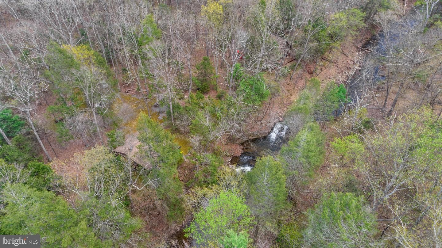 466 Ironmine Lane photo 13