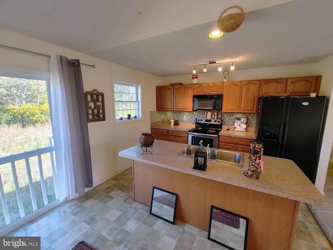 73 Snake Eyes Lane, Berkeley Springs