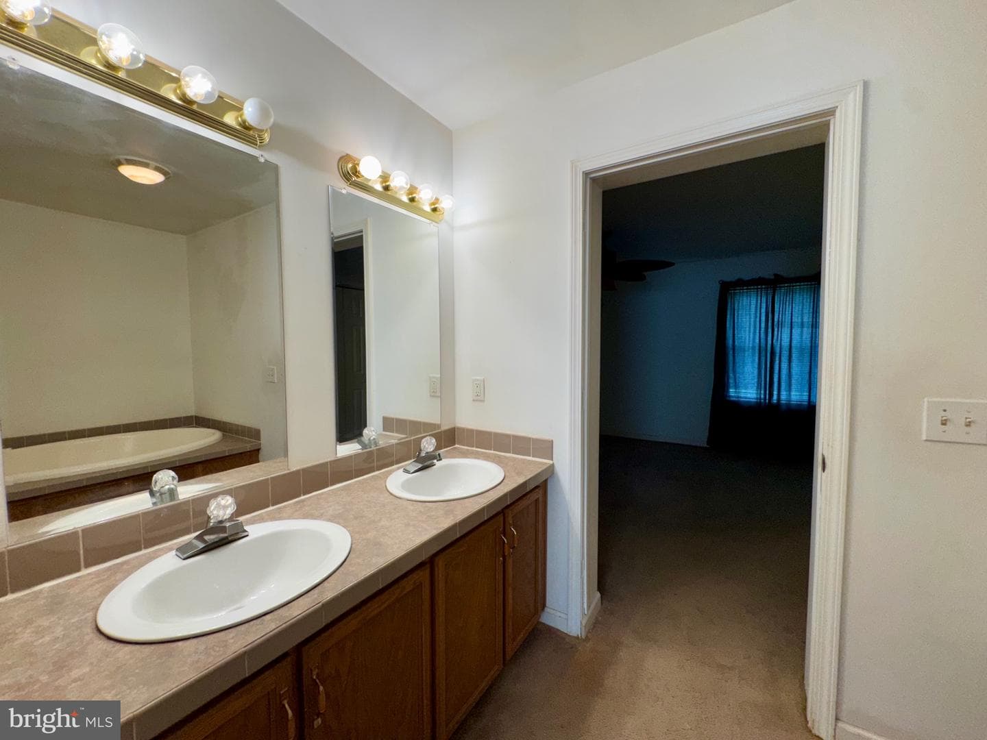 1660 Highland Ridge Road photo 26