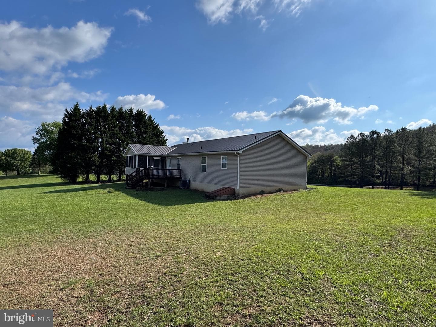 1660 Highland Ridge Road photo 4